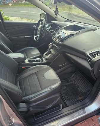 Ford Kuga cena 48900 przebieg: 207000, rok produkcji 2013 z Warszawa małe 436